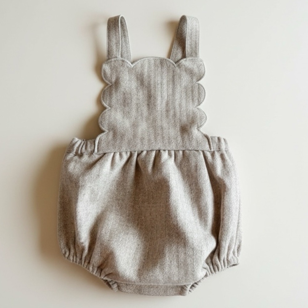 COCO BLANC Scalloped Bubble Romper 18mo NWT